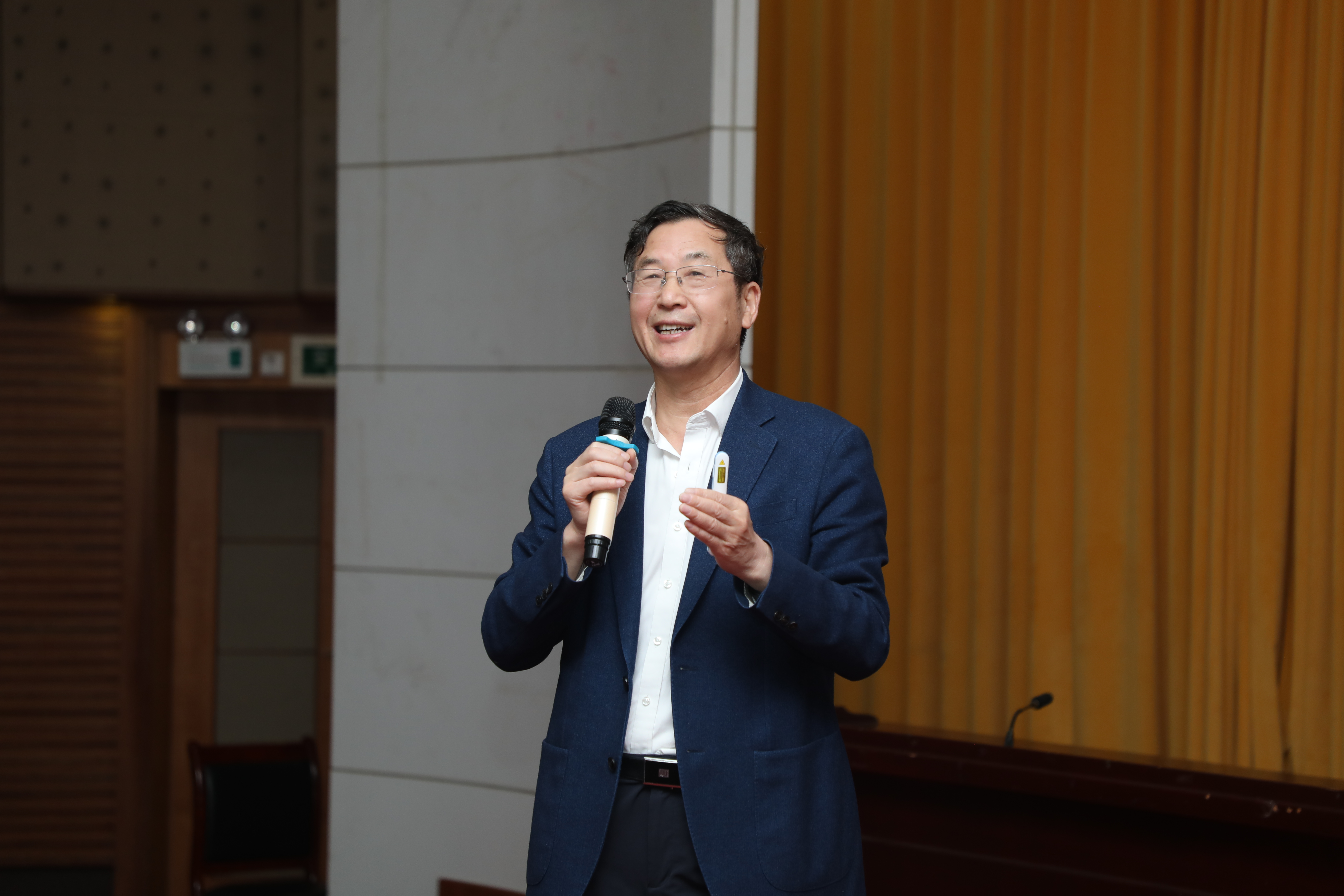 中国科学院院士袁亚湘应邀来潭讲座1726505473.jpg