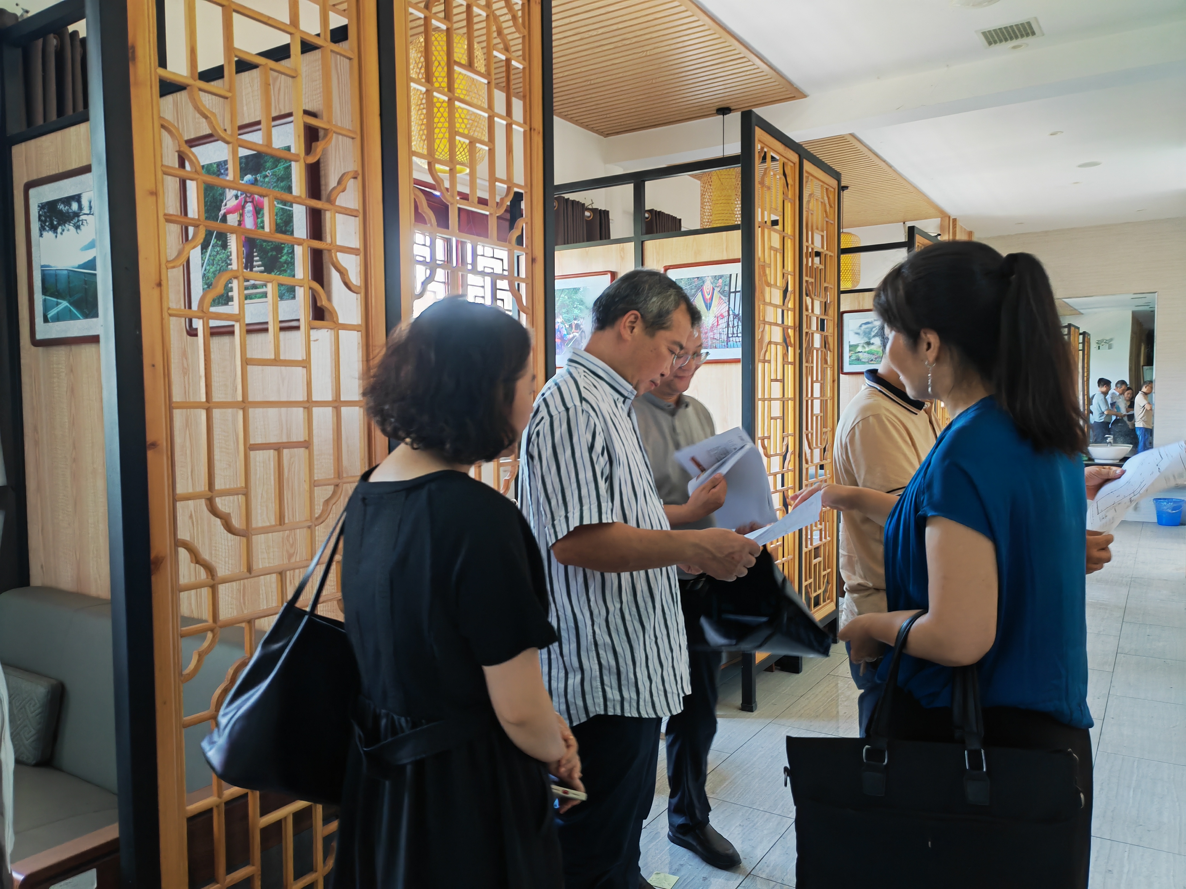 3调研安化县科技馆建设情况.jpg